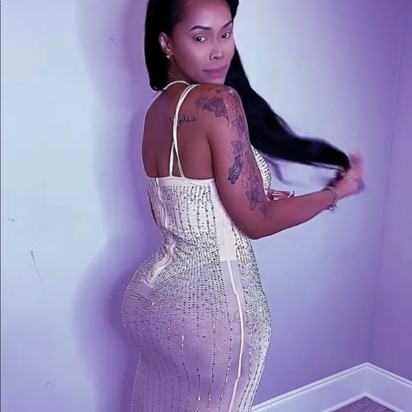 Dress - Picture 5 of 5